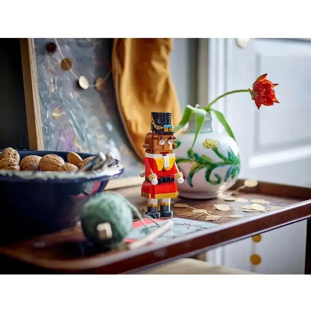 Конструктор LEGO Seasonal Щелкунчик | 40640