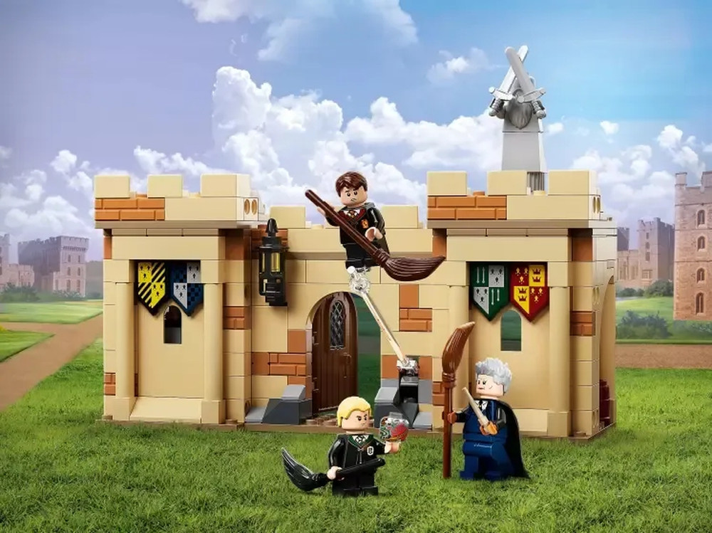 Конструктор LEGO Harry Potter Хогвартс: первый урок полётов | 76395