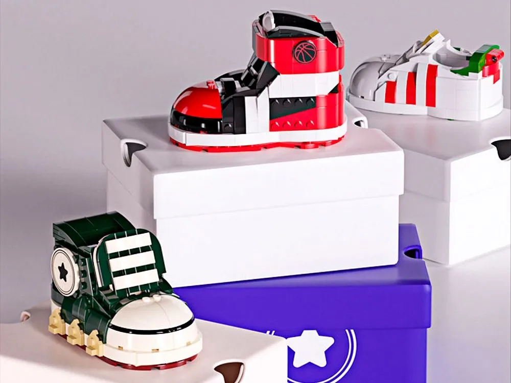 Конструктор JAKI 8201 Молодежная белая кроссовка